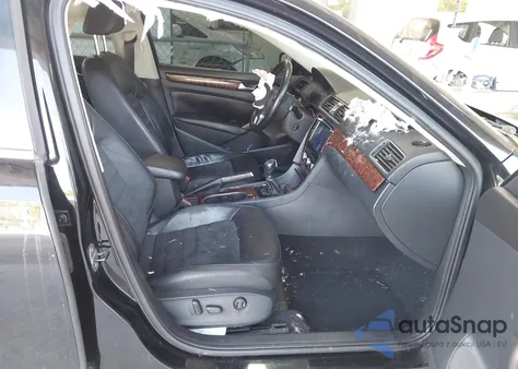 2013 Volkswagen Passat 2.0L Tdi Sel Premium from USA, damaged, VIN 1VWCN7A36DC124338